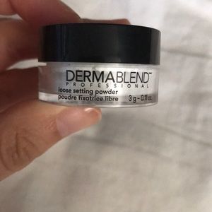 Dermablend loose setting powder Travel Size
